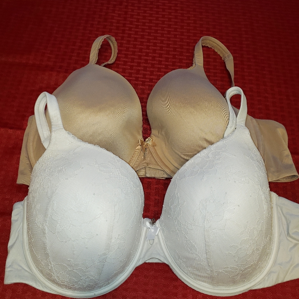 2 Victoria's Secret Perfect Coverage Bras